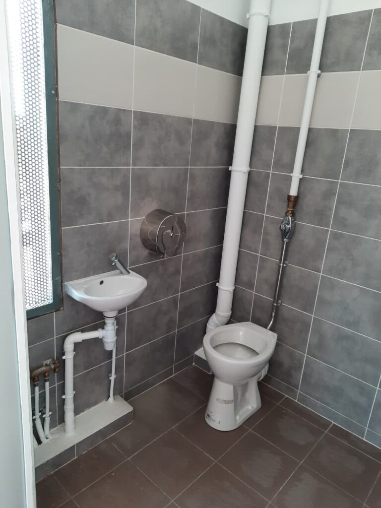 Accueil lavabo et wc